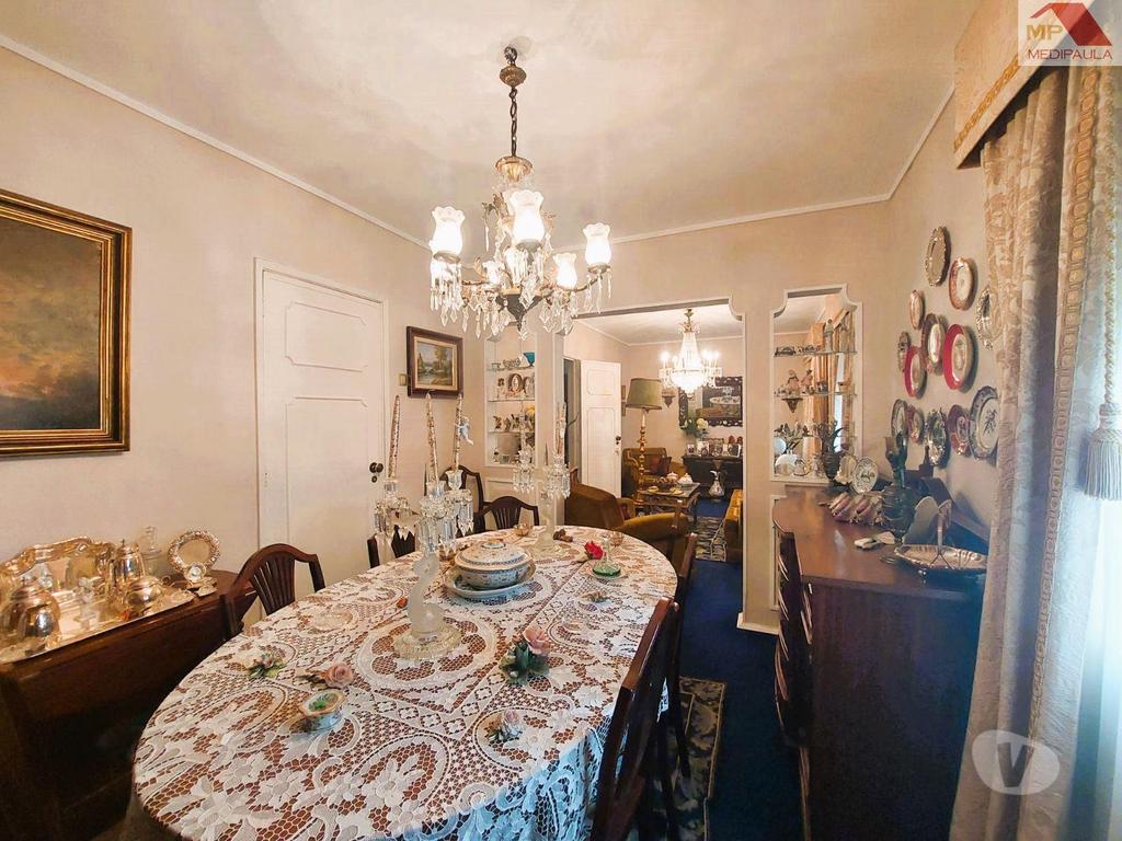 Apartamentos a venda Sintra - Fotos para Queluz Moradia T5 -próxima do Palácio em bairro calmo de