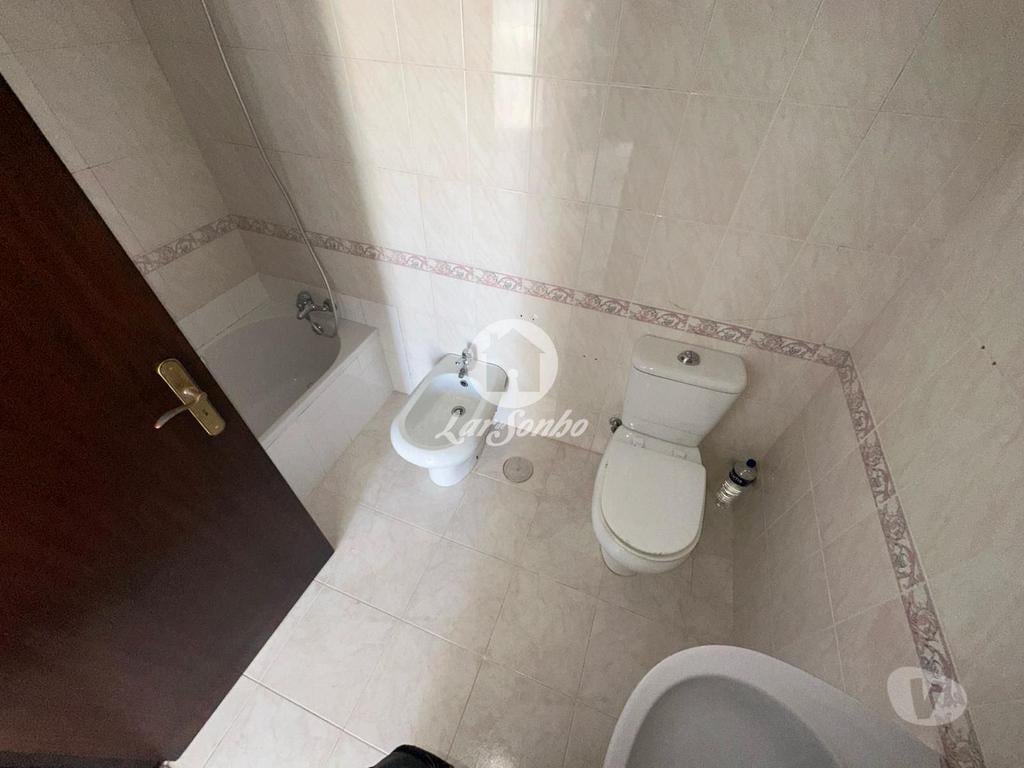Apartamentos a venda Vila do Conde - Fotos para Andar Moradia T4 a 600m da praia das Caxinas em Vila do Conde