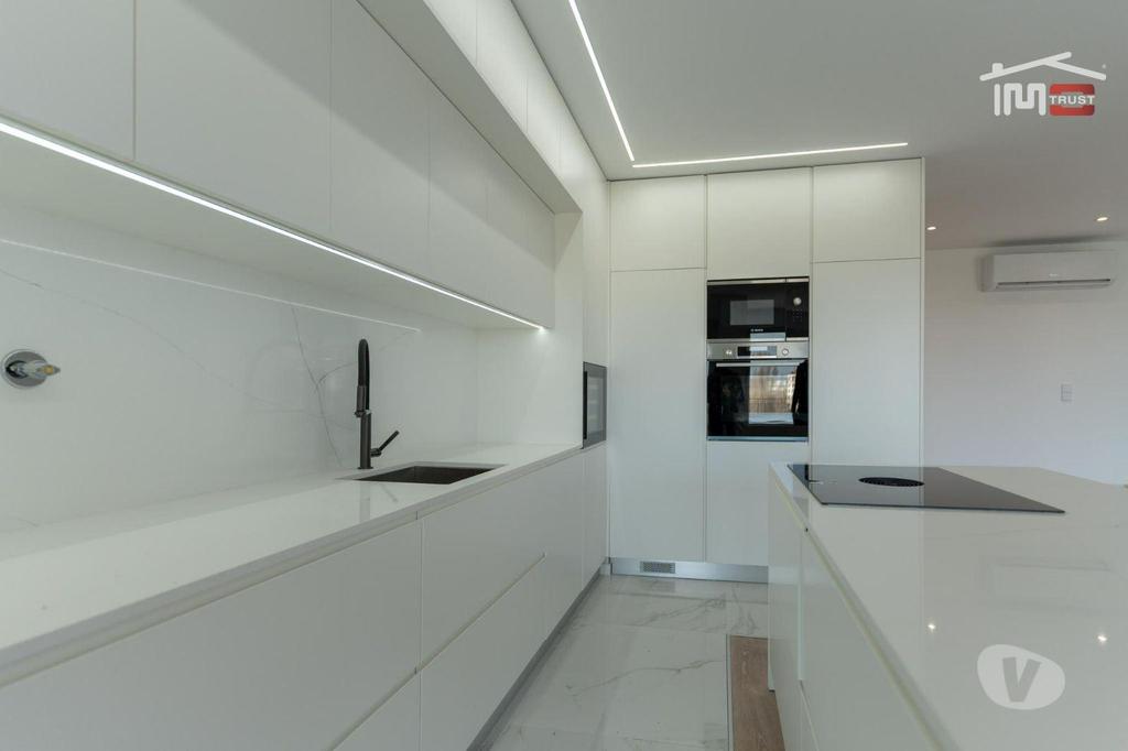 Apartamentos a venda Montijo - Fotos para Deslumbrante Duplex T3+1 c 2 Terraços e Garagem Box Grande