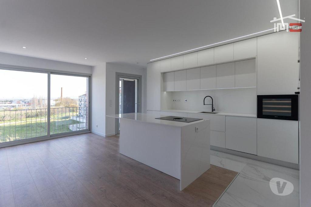 Apartamentos a venda Montijo - Fotos para Deslumbrante Duplex T3+1 c 2 Terraços e Garagem Box Grande