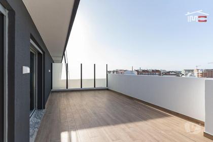 Casas a venda - Fotos para Deslumbrante Duplex T3+1 c 2 Terraços e Garagem Box Grande