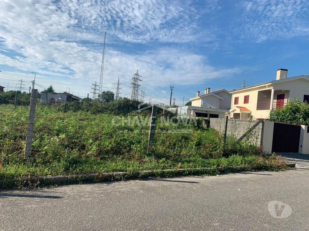 Terrenos Vila Nova de Gaia - Fotos para Terreno em Pedroso para Construção de moradia de gaveto.