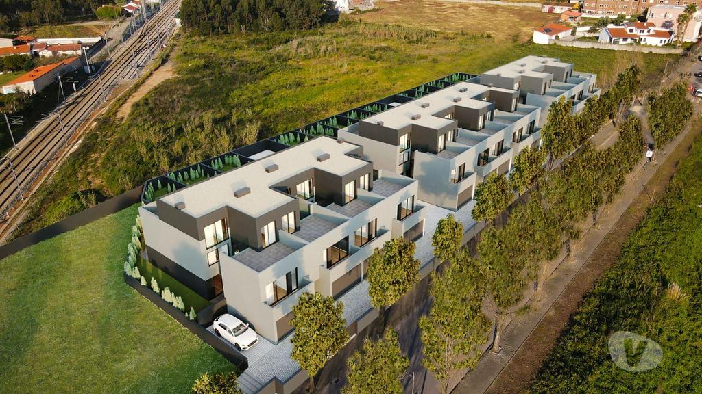 Apartamentos a venda Vila Nova de Gaia - Fotos para Condomínio Francelos Moradia Geminada (GRJ 00132)