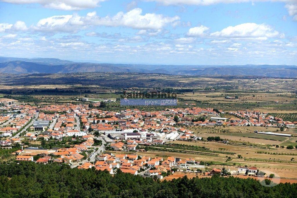 Apartamentos a venda Figueira de Castelo Rodrigo - Fotos para Moradia estilo Antigo, térrea, 5 quartos. Portugal, Figueira de