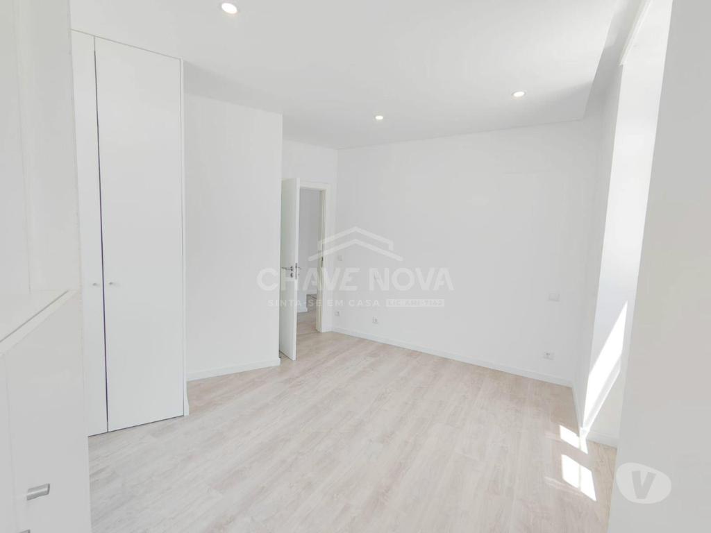 Apartamentos a venda Aveiro - Fotos para Aveiro-Apartamento T2, novo, no Centro de Esgueira (AVR 00539)