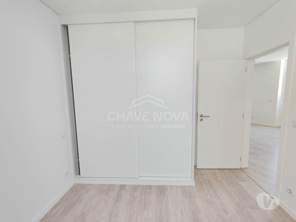 Apartamentos a venda Aveiro - Fotos para Aveiro-Apartamento T2, novo, no Centro de Esgueira (AVR 00539)