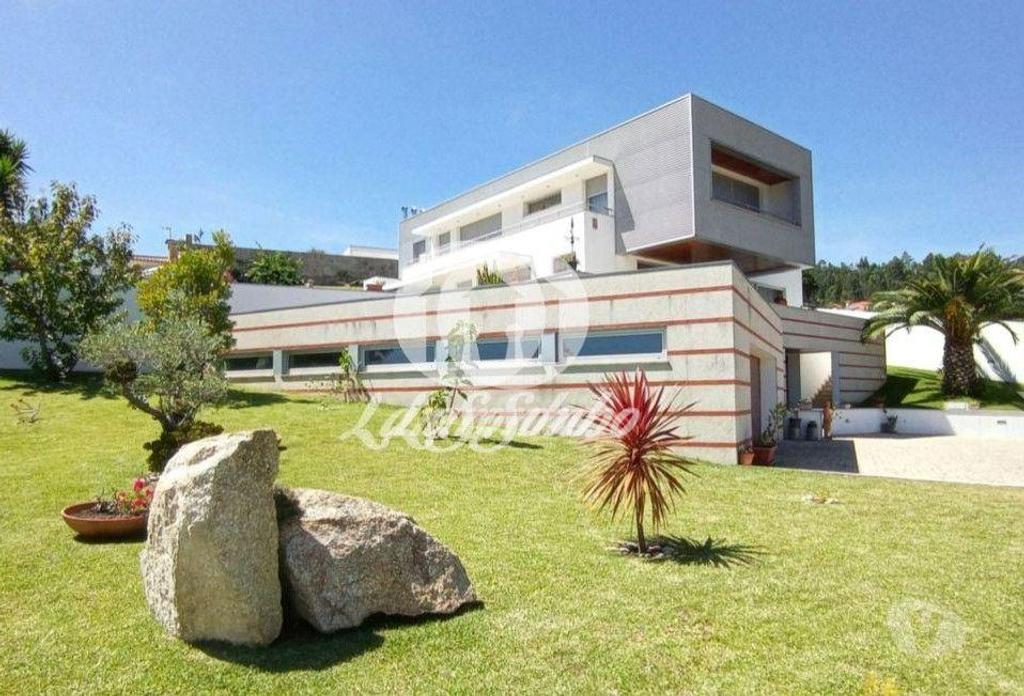 Apartamentos a venda Esposende - Fotos para Esposende-Moradia T4 individual (265-M-01492)