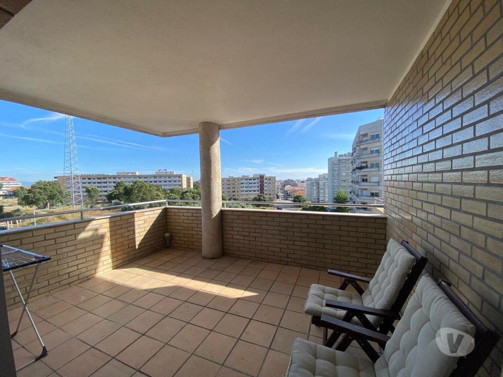 Apartamentos a venda Maia - Fotos para Magnífico T3 como novo Terraço Garagem 2 carros Boas Áreas (VL