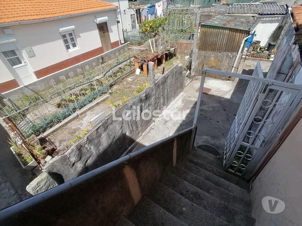Apartamentos a venda Vila Nova de Gaia - Fotos para Moradia para restauro com terreno e rentabilidade (00277)