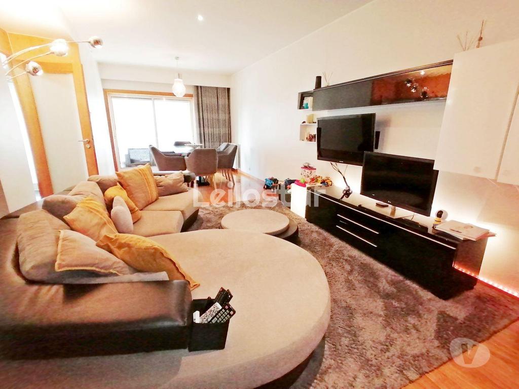 Apartamentos a venda Vila Nova de Gaia - Fotos para Excelente T2+1 Granja - c Varanda e Box (00278)