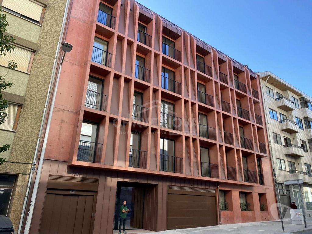 Apartamentos a venda Porto - Fotos para Apartamento T1 em Mezanino com jardim, na Rua Santos Pousada-
