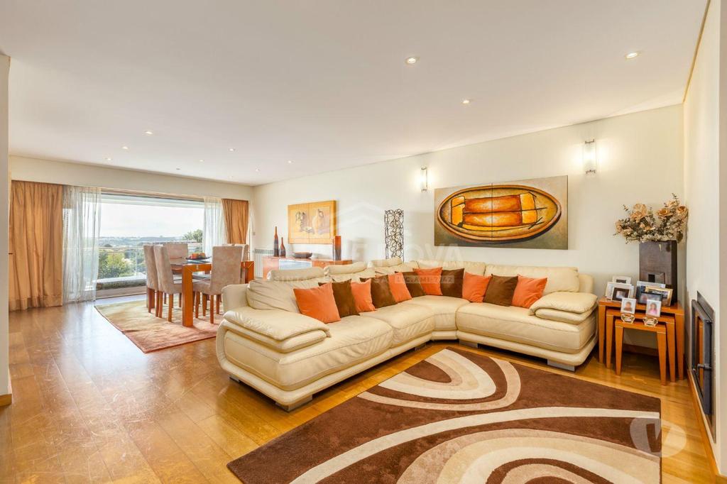 Apartamentos a venda Maia - Fotos para Maia-Apartamento T5 de Luxo no Centro da Maia (PRTBV 00434)