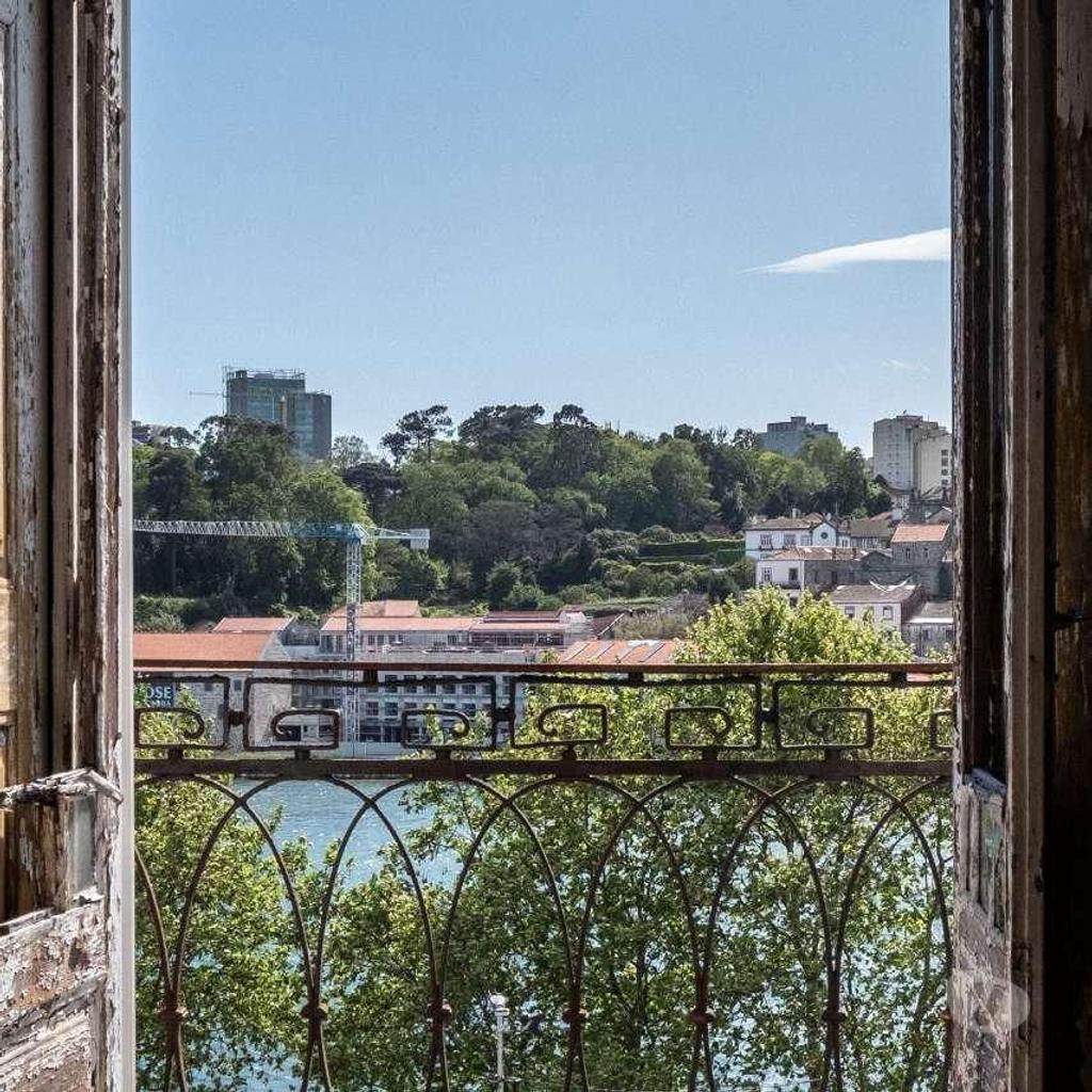 Apartamentos a venda Porto - Fotos para Fabulosa penthouse T2 Duplex com terraço e vista desafogada