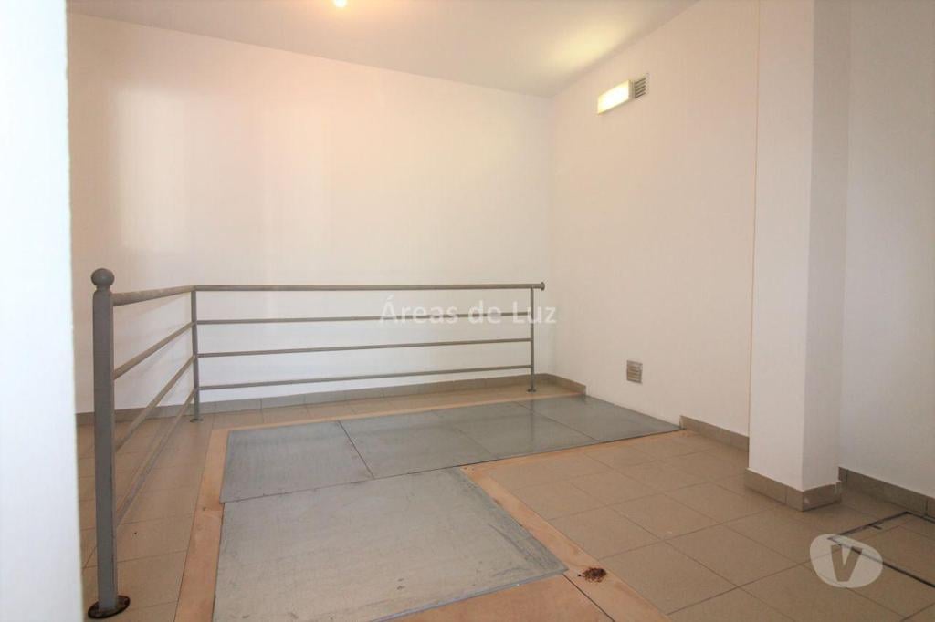 Comprar Loja Leiria - Fotos para Loja com 72 m2 - Pousos, Leiria