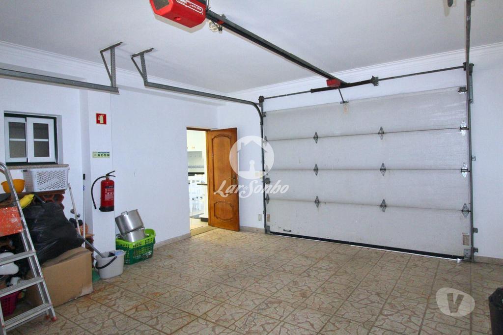 Apartamentos a venda Barcelos - Fotos para Moradia T4 com garagem e jardim em Barcelos (265-M-01555)