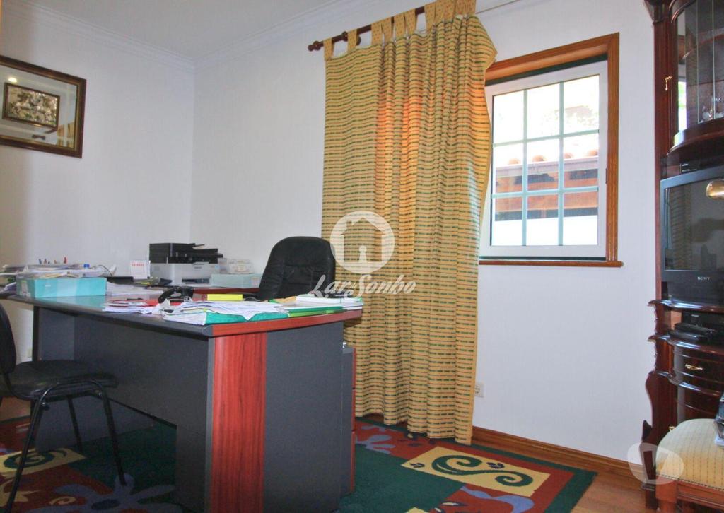 Apartamentos a venda Barcelos - Fotos para Moradia T4 com garagem e jardim em Barcelos (265-M-01555)