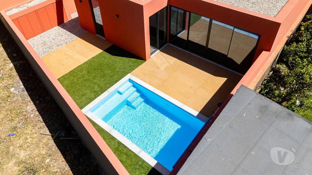 Apartamentos a venda Matosinhos - Fotos para Matosinhos-Esplendida moradia V3 com Piscina em Lavra (LUX 00080)