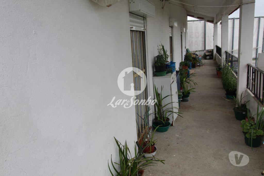 Comprar Loja Barcelos - Fotos para Moradia bifamiliar em Gamil