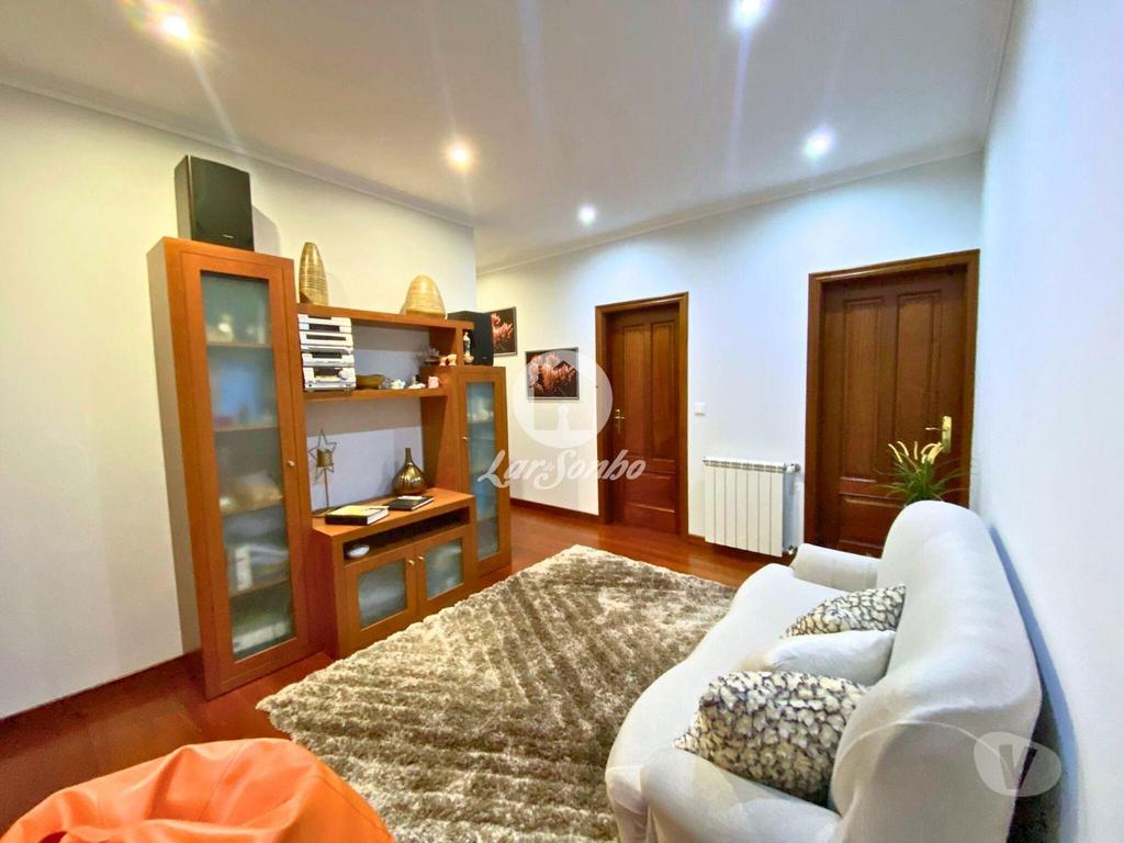 Apartamentos a venda Barcelos - Fotos para Moradia Isolada com comércio e amplo terreno (265-M-01501)