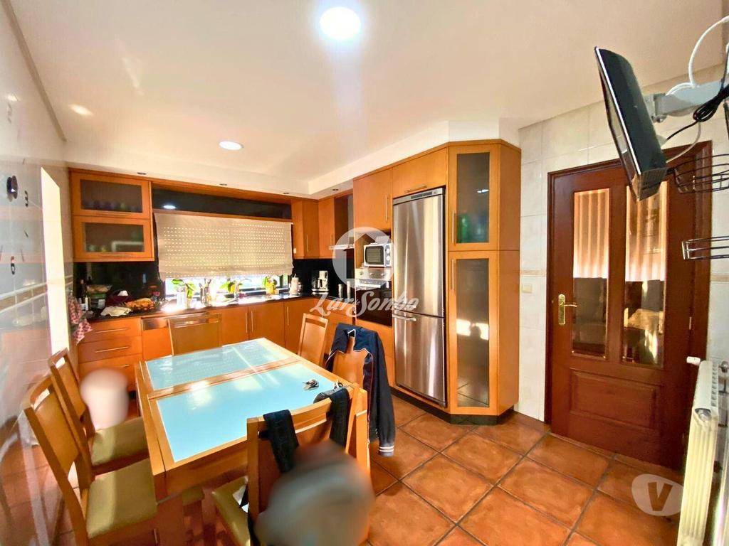 Apartamentos a venda Barcelos - Fotos para Moradia Isolada com comércio e amplo terreno (265-M-01501)