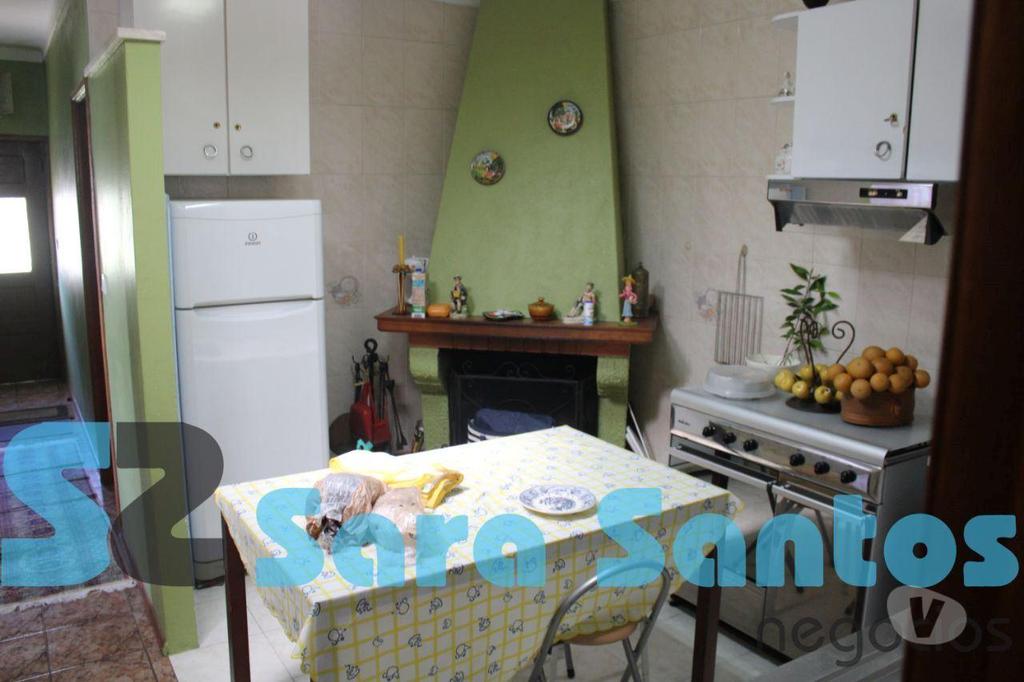 Apartamentos a venda Felgueiras - Fotos para Felgueiras-Moradia Isolada T3 C Terreno- Felgueiras (SS0938)