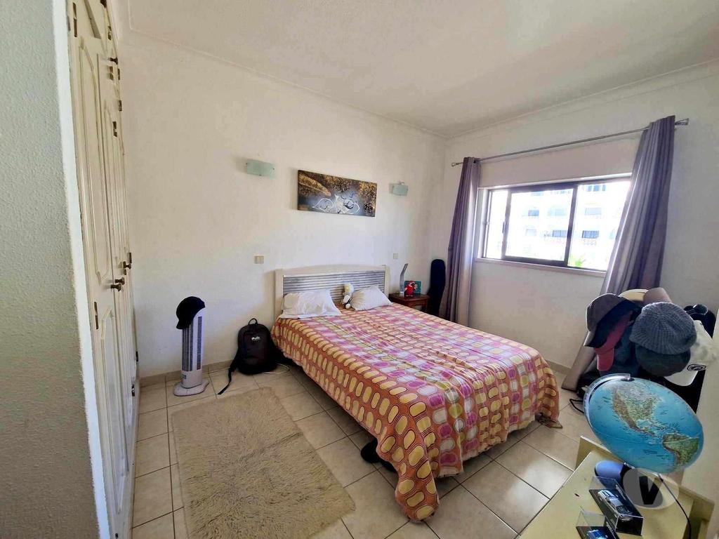 Apartamentos a venda Albufeira - Fotos para Lindo Apartamento T1 com Vista Mar e Piscina no Coração de