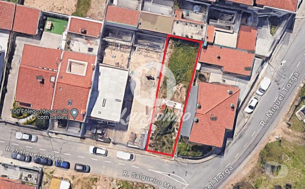 Terrenos Gondomar - Fotos para Terreno com projeto aprovado, para moradia T4 de 2 frentes, em