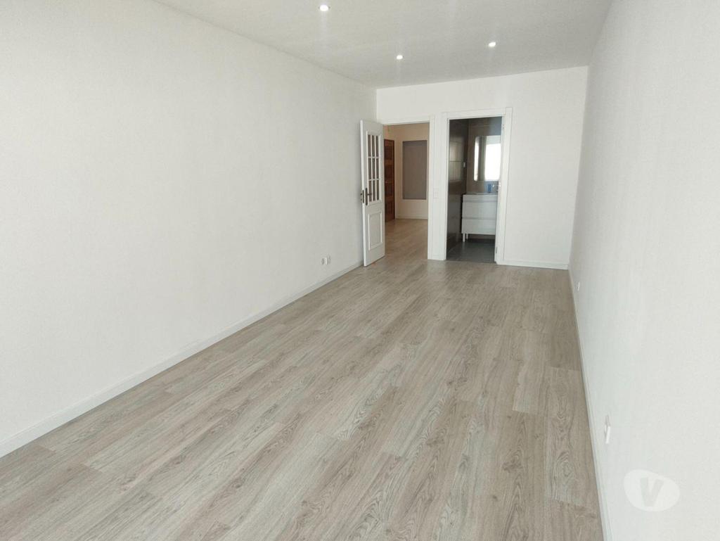 Apartamentos a venda Portimão - Fotos para Apartamento T2 Remodelado em Portimão com Localização