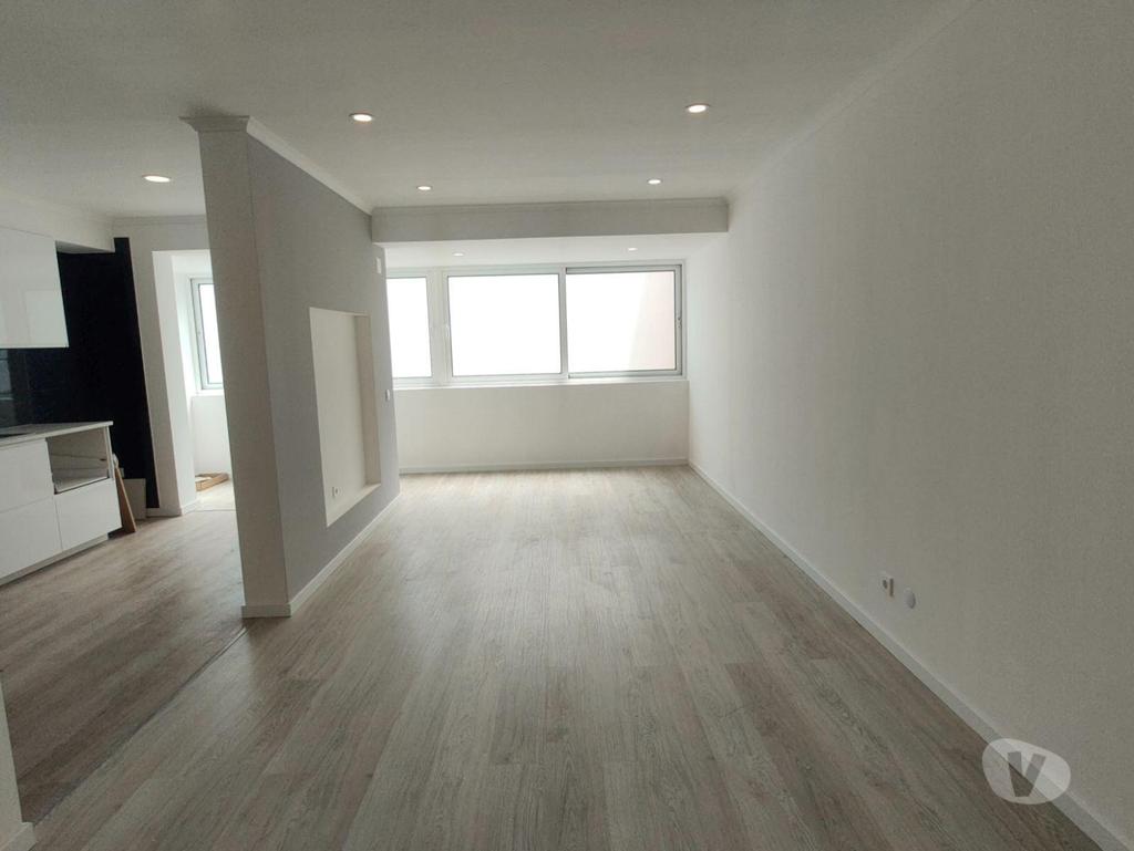Apartamentos a venda Portimão - Fotos para Apartamento T2 Remodelado em Portimão com Localização