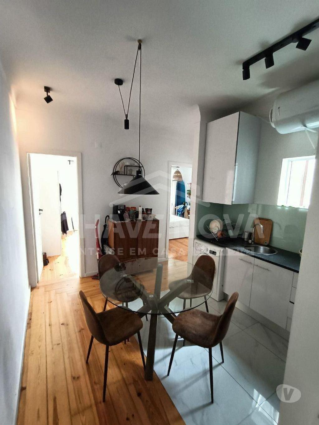 Apartamentos a venda Porto - Fotos para Porto-Apartamento T4 na Rua da Boavista (PRTBV 00441)