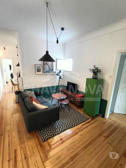 Casas a venda - Fotos para Porto-Apartamento T4 na Rua da Boavista (PRTBV 00441)