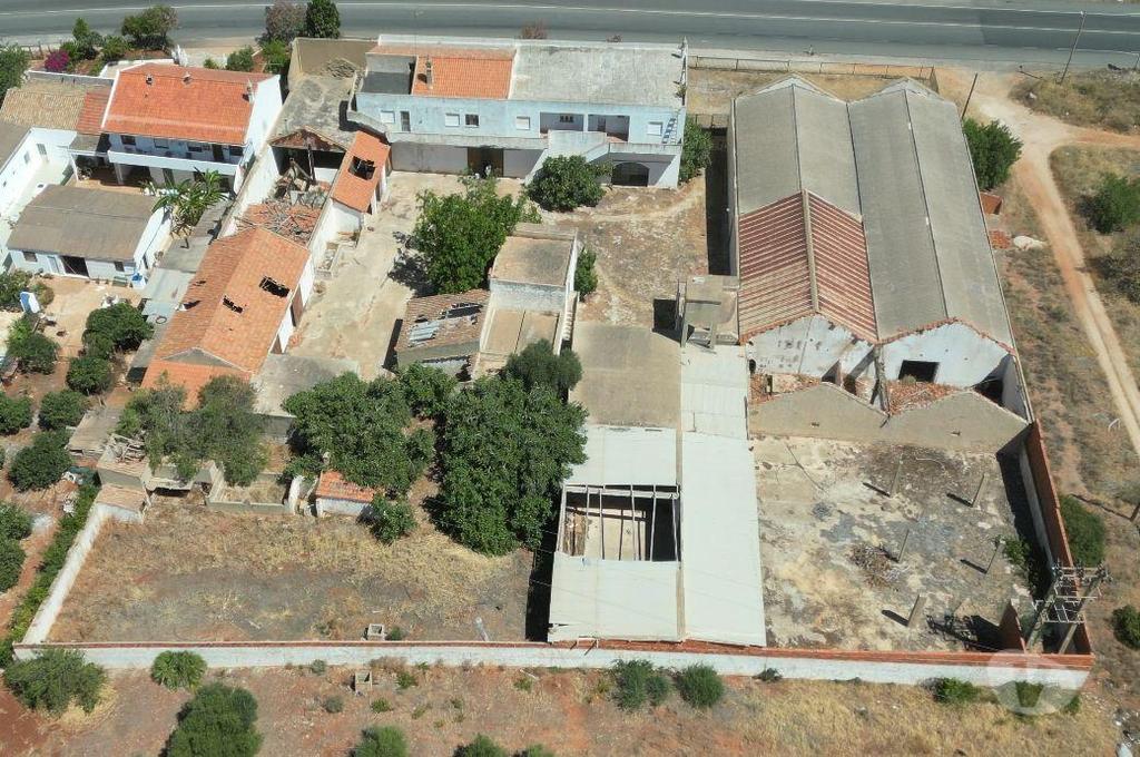 Terrenos Albufeira - Fotos para Terreno Misto de 50.000m² com Armazéns e Ruínas (ALBF 00165)