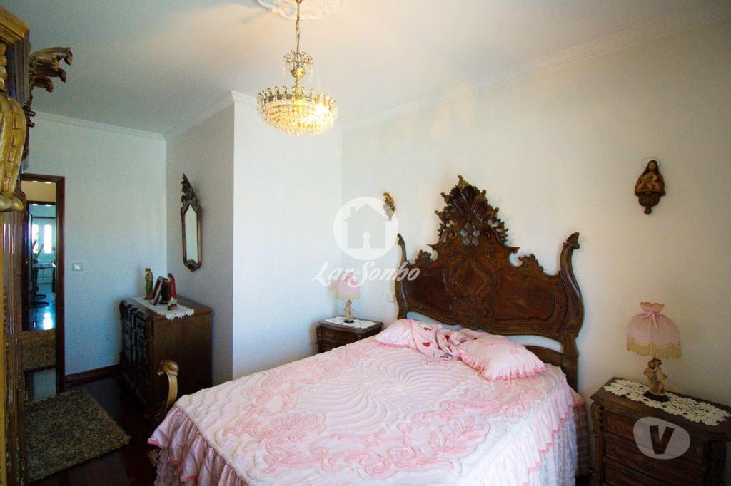 Apartamentos a venda Vila do Conde - Fotos para Moradia T4+1 com comércio a 300m da praia das Caxinas em Vila do