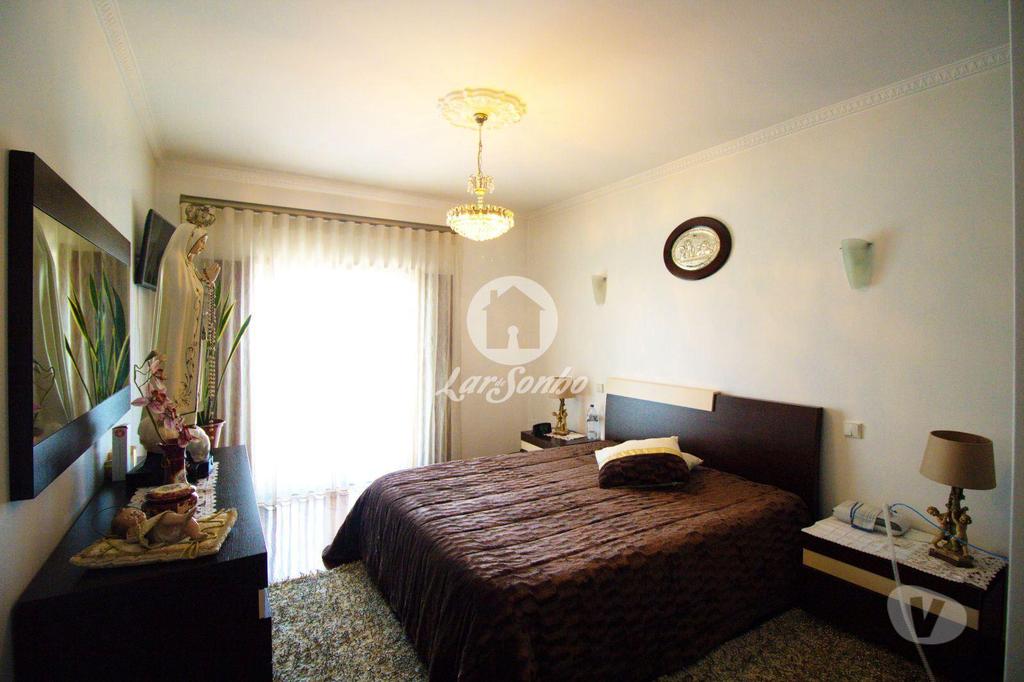 Apartamentos a venda Vila do Conde - Fotos para Moradia T4+1 com comércio a 300m da praia das Caxinas em Vila do