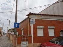Fotos para Matosinhos-Moradia para restauro em Guifões (028 24)