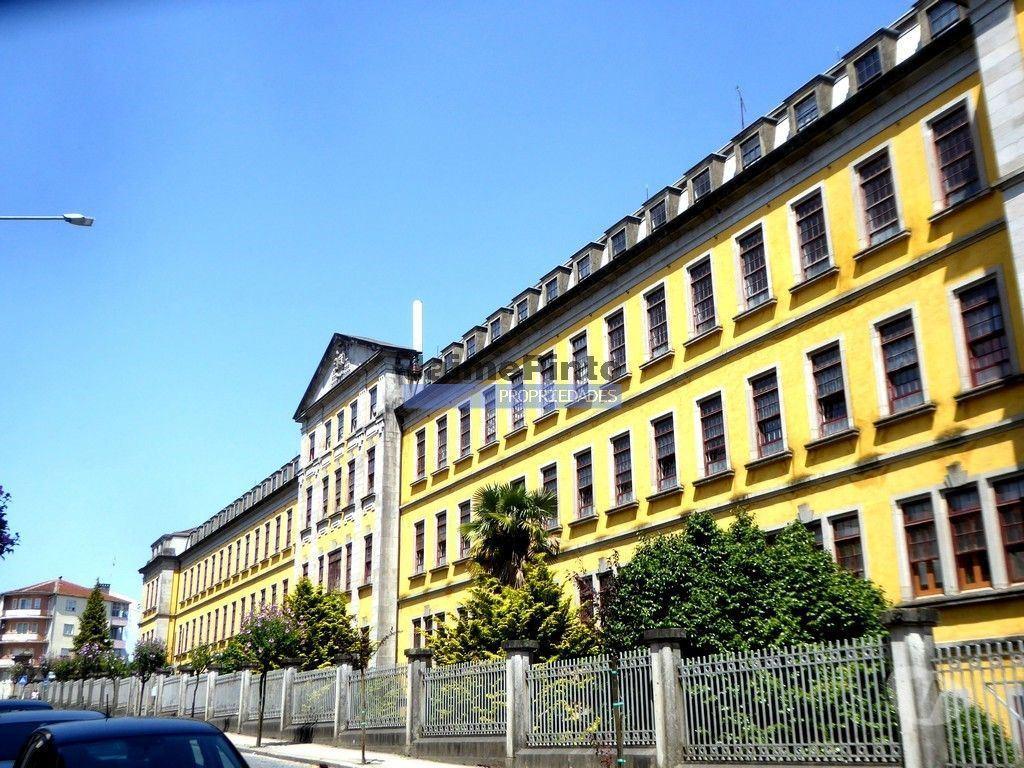 Apartamentos a venda Braga - Fotos para Moradia Nobre Antiga, para recuperar. Portugal, Braga. (9630_M)