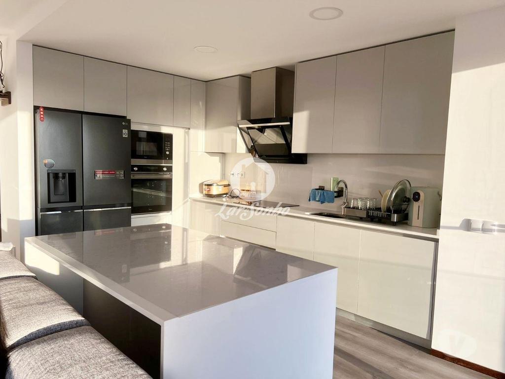 Apartamentos a venda Póvoa de Varzim - Fotos para Apartamento T3 Semi- Novo na Póvoa de Varzim (240-A-25167)