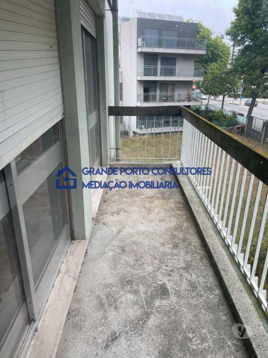 Apartamentos a venda Porto - Fotos para T4 Avenida Fernão Magalhães ( Pólo Universitário ) (A-00728)