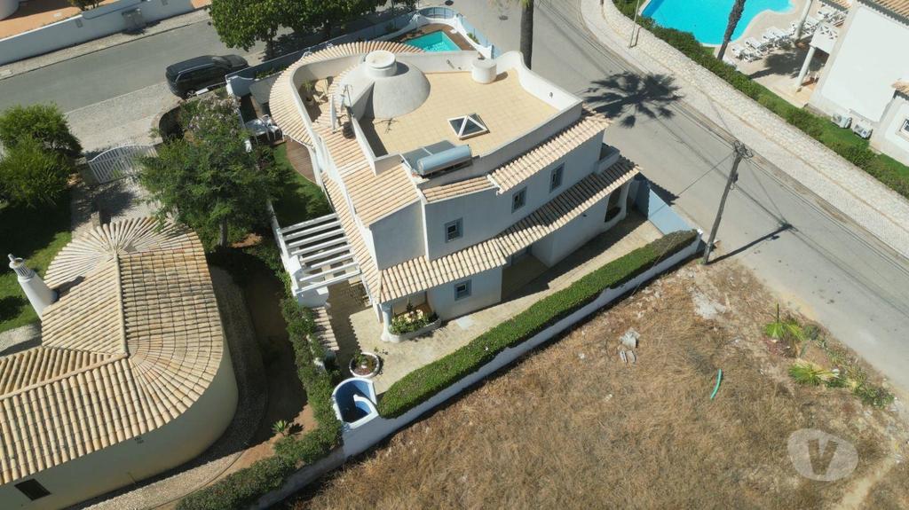 Apartamentos a venda Albufeira - Fotos para Moradia de 3 Quartos com Piscina a 2 Min da Praia (ALBF 00169)