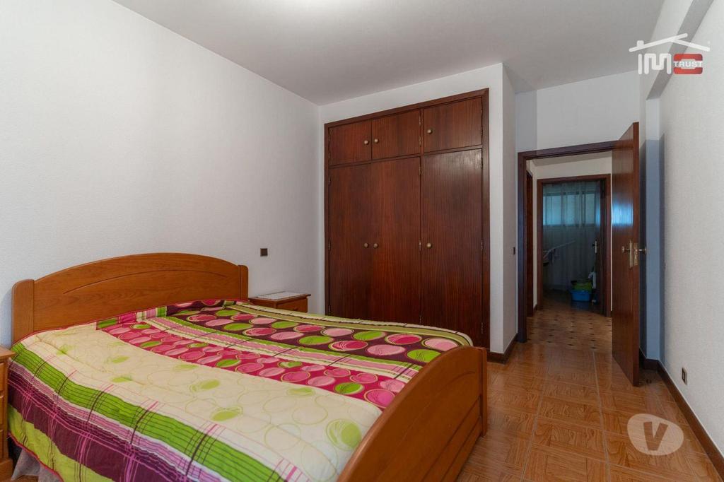 Apartamentos a venda Ourém - Fotos para Ourem-APARTAMENTO T2 CENTRO DA CIDADE (1-A-000621)