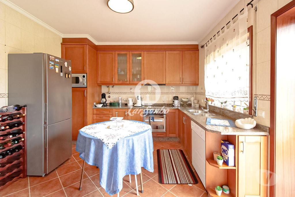 Apartamentos a venda Vila Nova de Famalicão - Fotos para Moradia de gaveto c 3 quartos e jardim em Fradelos, Vila Nova