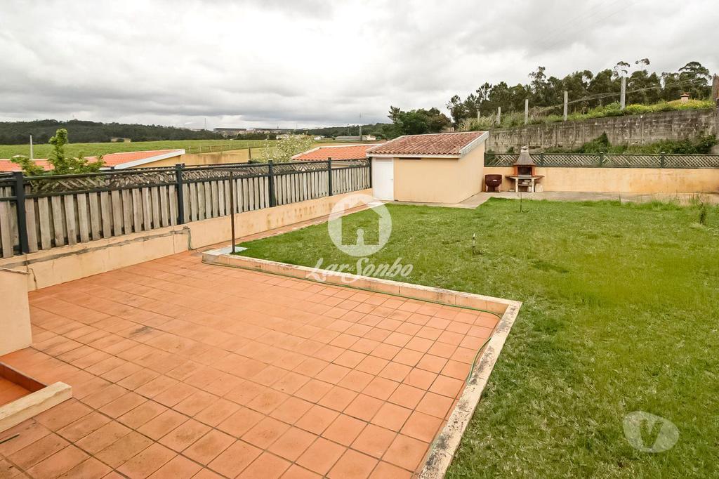 Apartamentos a venda Vila Nova de Famalicão - Fotos para Moradia de gaveto c 3 quartos e jardim em Fradelos, Vila Nova