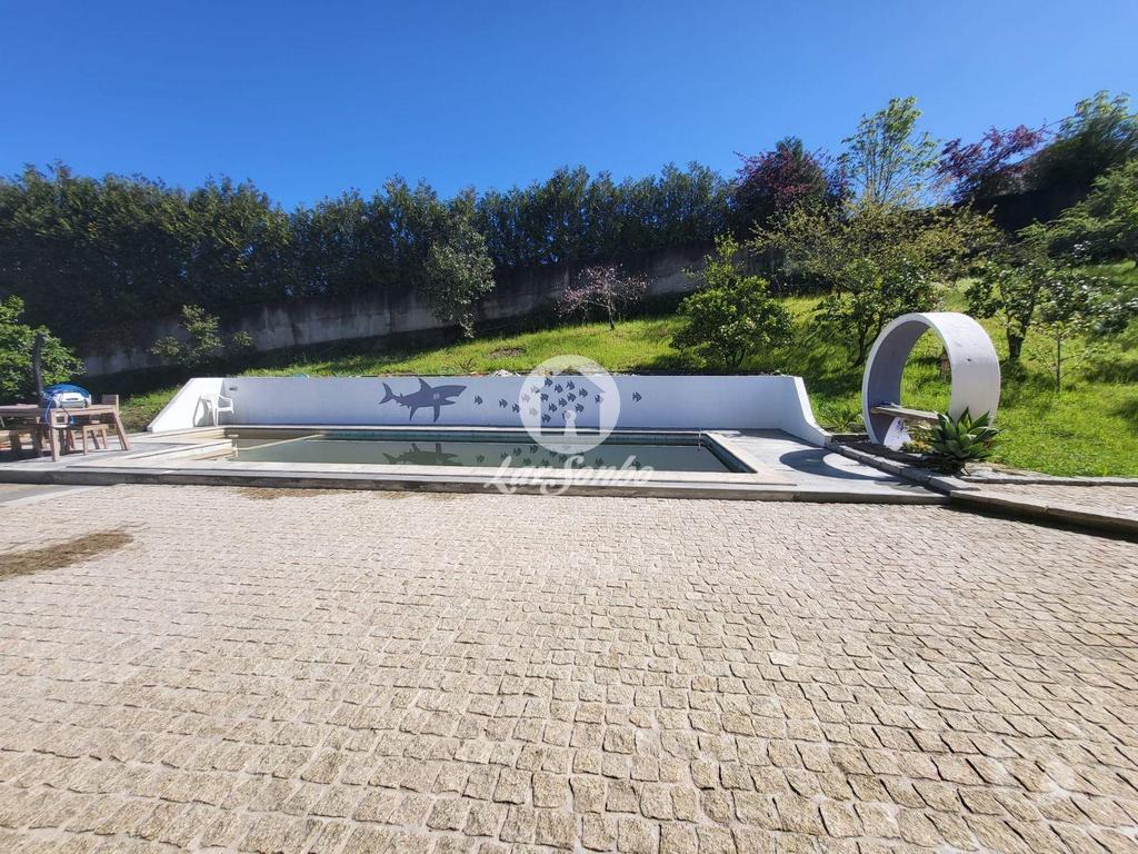 Apartamentos a venda Paredes - Fotos para Moradia individual de 5 quartos c piscina em Recarei, Paredes