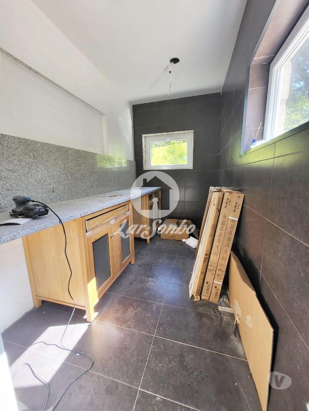 Apartamentos a venda Paredes - Fotos para Moradia individual de 5 quartos c piscina em Recarei, Paredes