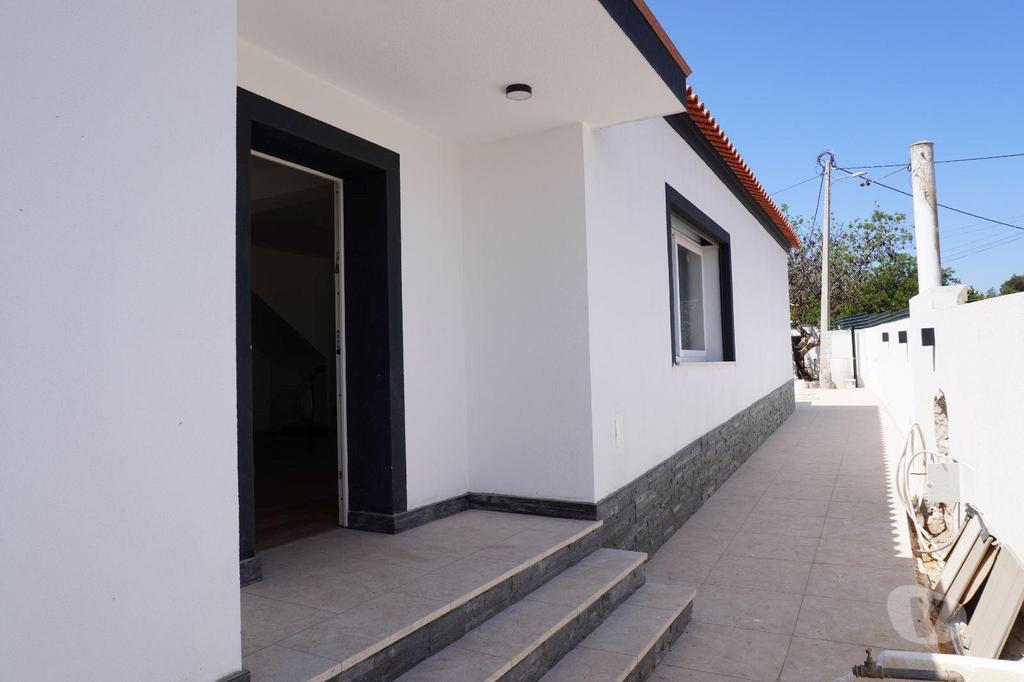 Apartamentos a venda Albufeira - Fotos para Moradia Nova com 3 Quartos e Piscina na Patã (ALBF 00172)