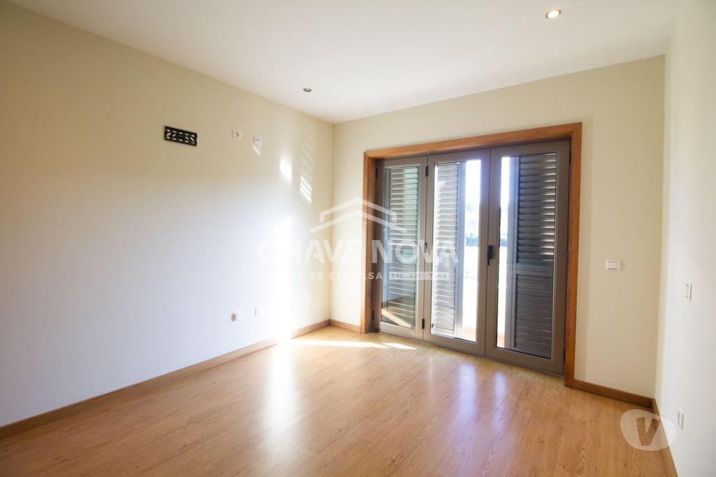 Apartamentos a venda Vila Nova de Gaia - Fotos para Vila-nova-de-gaia-Moradia T3 para venda. (OD 02418)