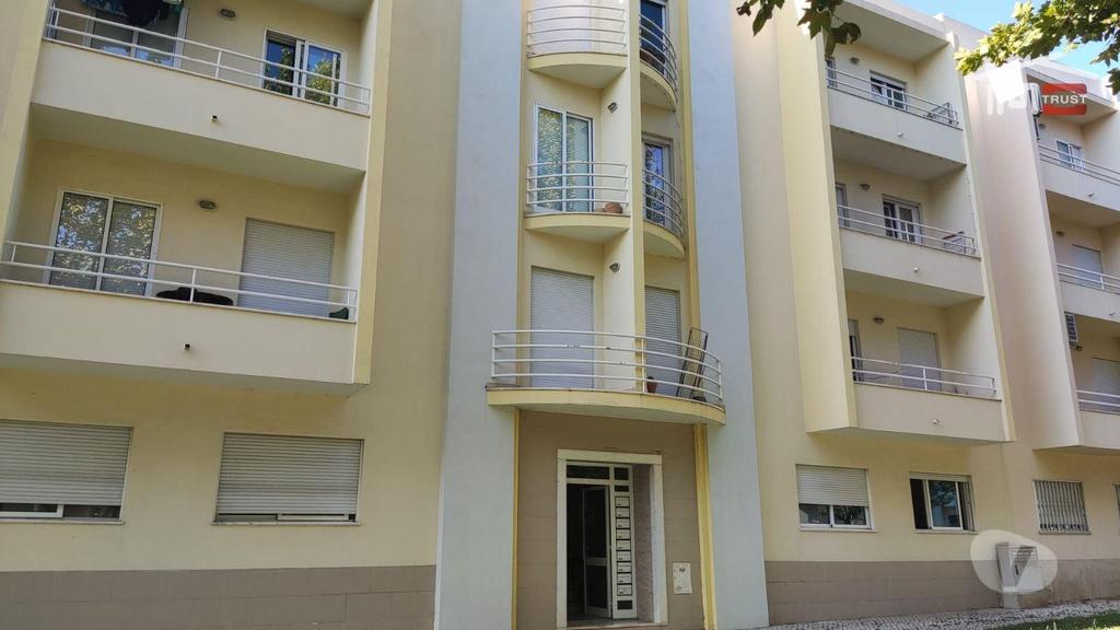 Apartamentos a venda Montijo - Fotos para Excelente Apartamento T2+1 Duplex 3andar c Elevador no Montijo