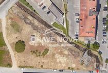 Terreno para construção de edifício de habitação multifamiliar -