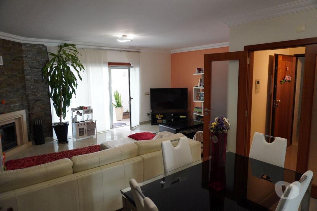 Apartamentos a venda Tavira - Fotos para Apartamento T3 Mobilado em Urbanização Tranquila em Tavira