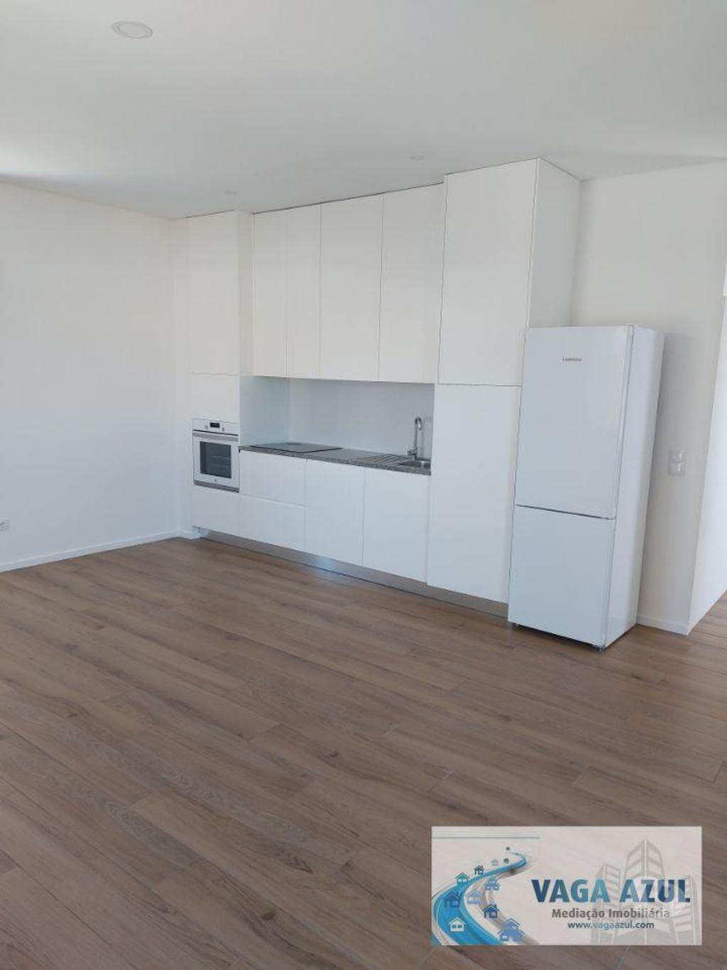 Imóveis para alugar Gondomar - Fotos para Casinha T2 Kitchenette à Estação de Rio Tinto